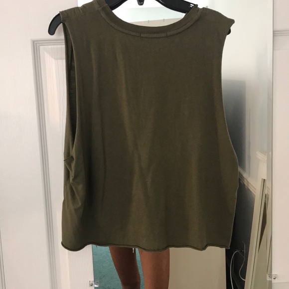 Forever 21 Army Green Beaded Cropped Muscle Tee - Picture 2 of 4